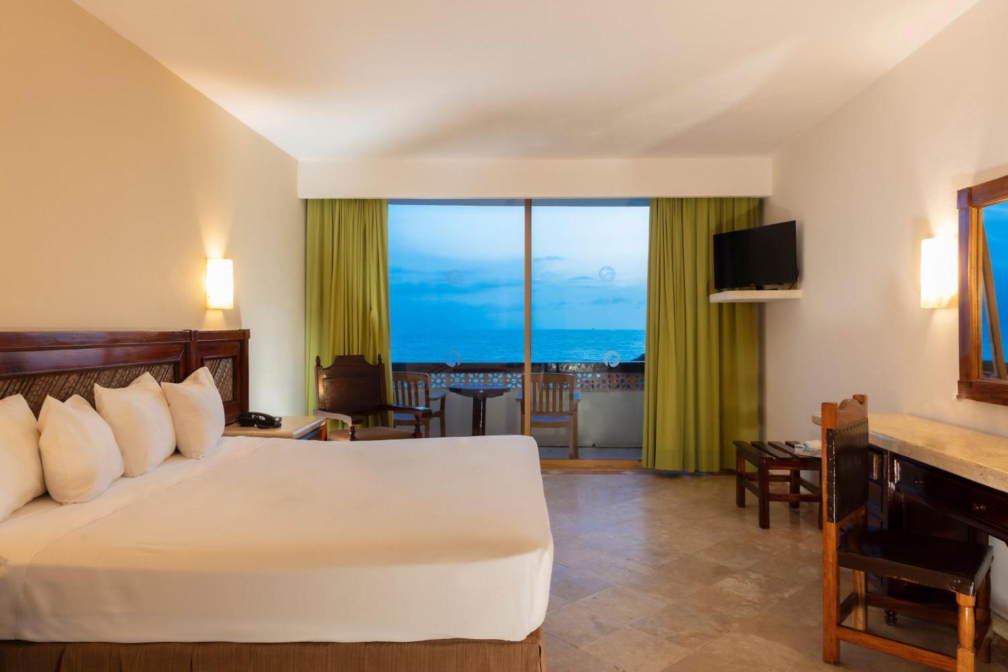 Las Palmas By The Sea All Inclusive Puerto Vallarta Esterno foto
