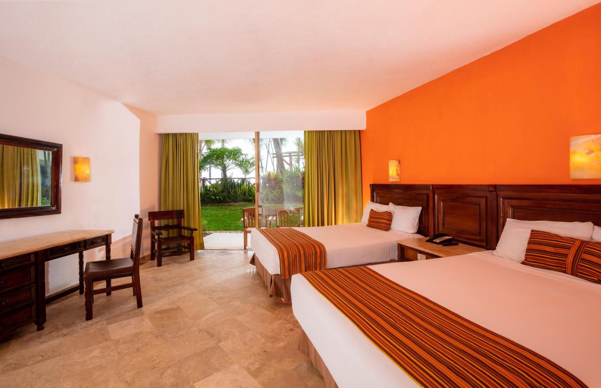 Las Palmas By The Sea All Inclusive Puerto Vallarta Esterno foto